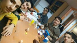 آخرین جلسه رابط های مقطع جوانان گروه عکاسی کمیسیون هنر و رسانه در امسال -آموزش ترکیب رنگ – ۲۳ اسفند۹۵